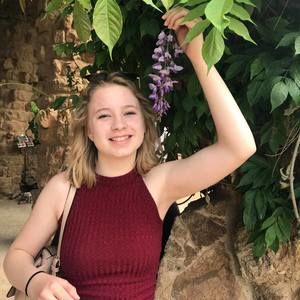 Meet your Posher, Clara